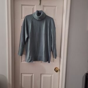 Old Navy Women's Light Blue Turtleneck Sweater